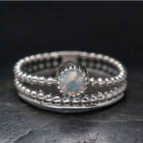 Anillo Moonstone con textura abierta para venta al por mayor de Baizaar