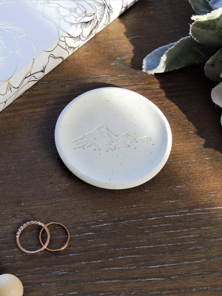 Mountain Speckled Ring Dish for wholesale by Elm & Cedar