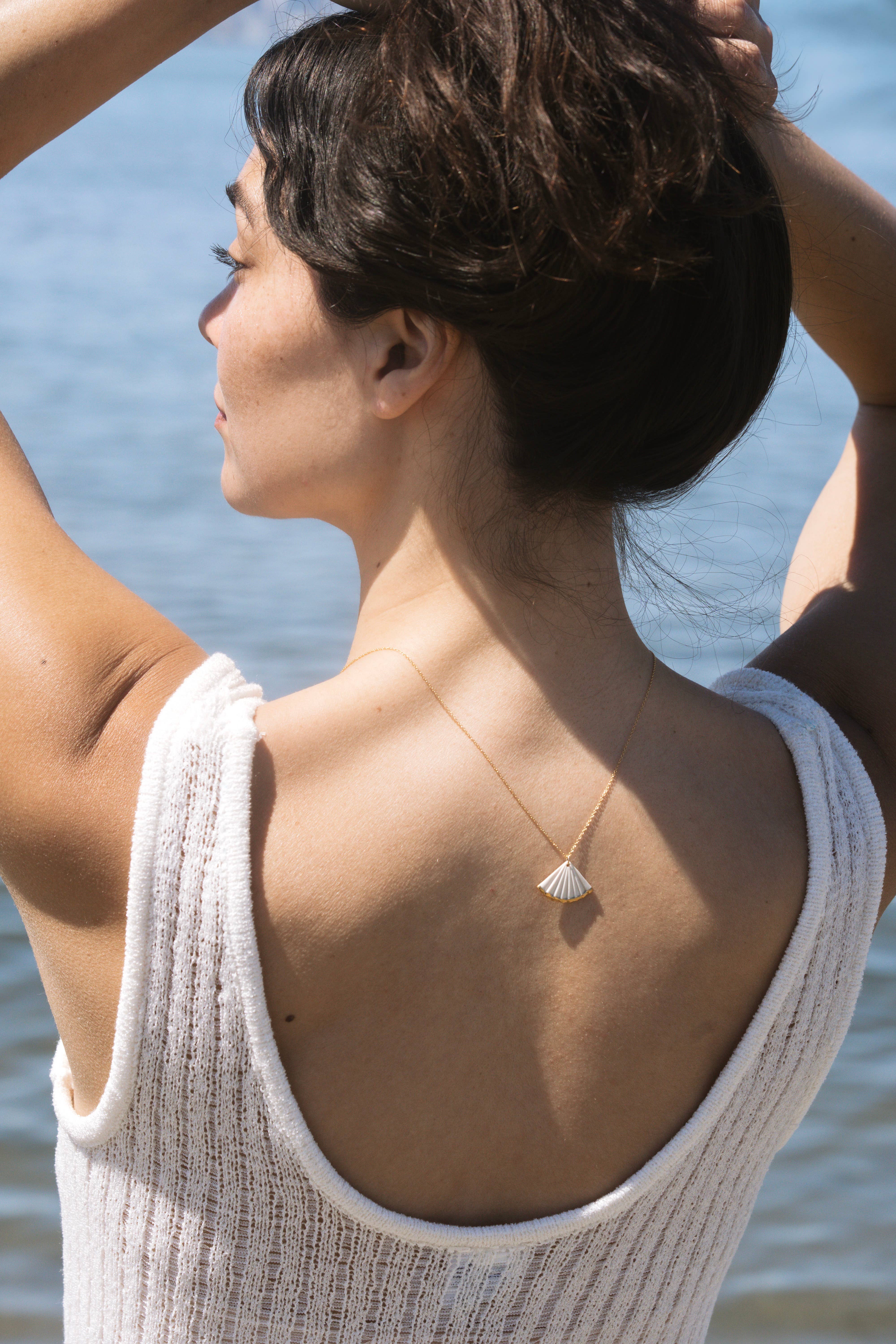 Mier Luo - Vente Colliers à pendentif - Collier de ventilateur plongé en or3