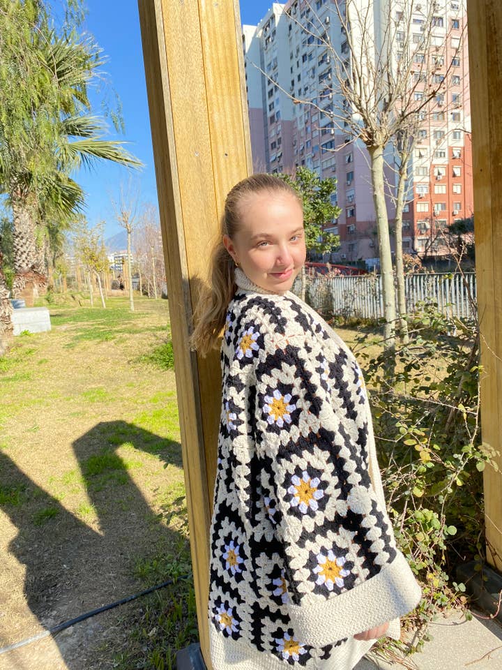 Crochet Daisy Pattern Cardigan for wholesale by SmyrnaCollective