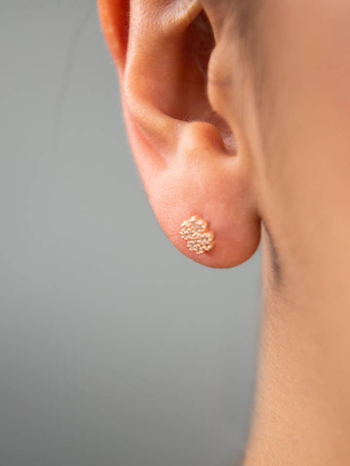 Boucles d'oreilles fleurs en argent 925 plaqué or rose pour la vente par Volenia Silver