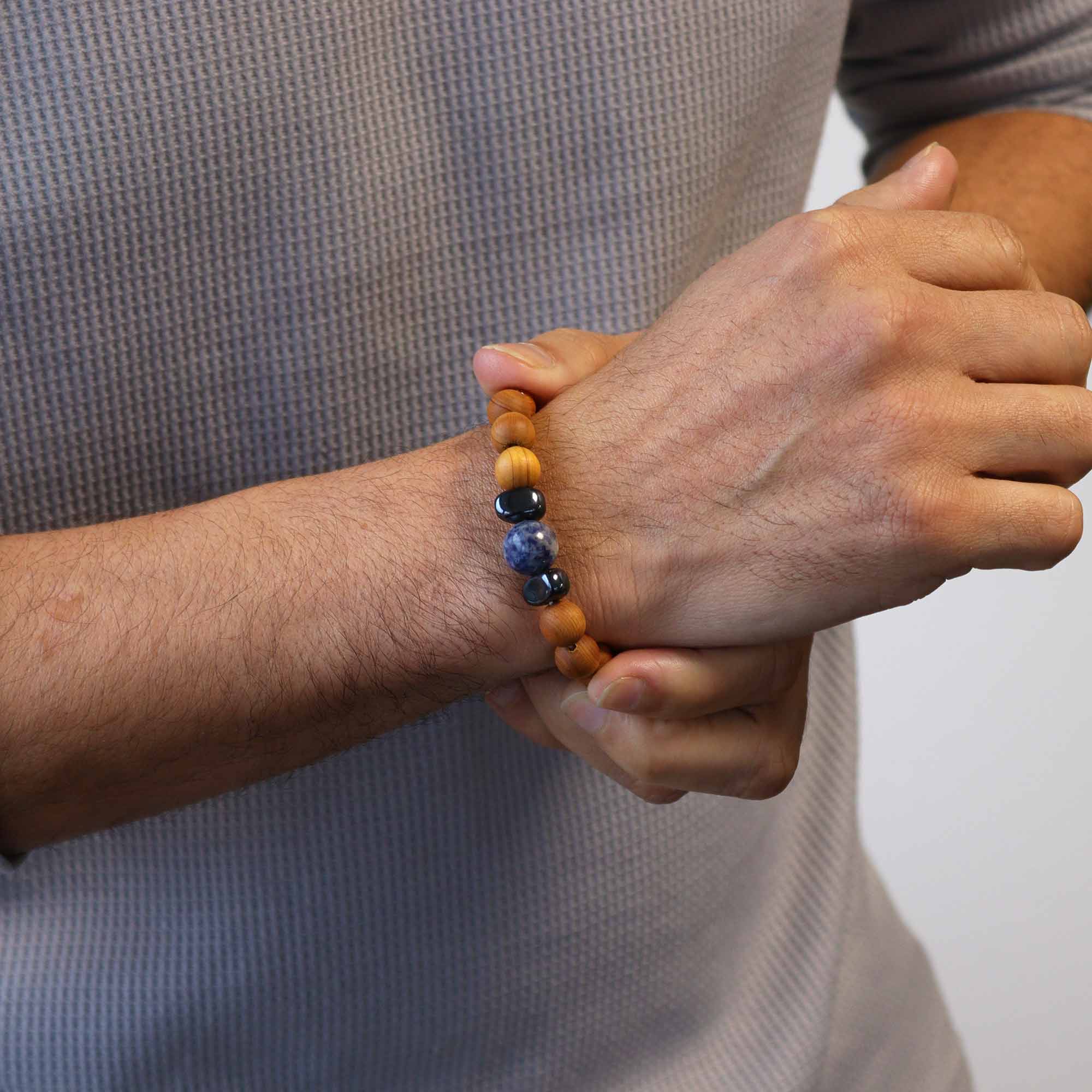Ancient Wisdom - Wholesale Beaded Bracelet - Cedarwood Throat Chakra Bangle - Sodalite2