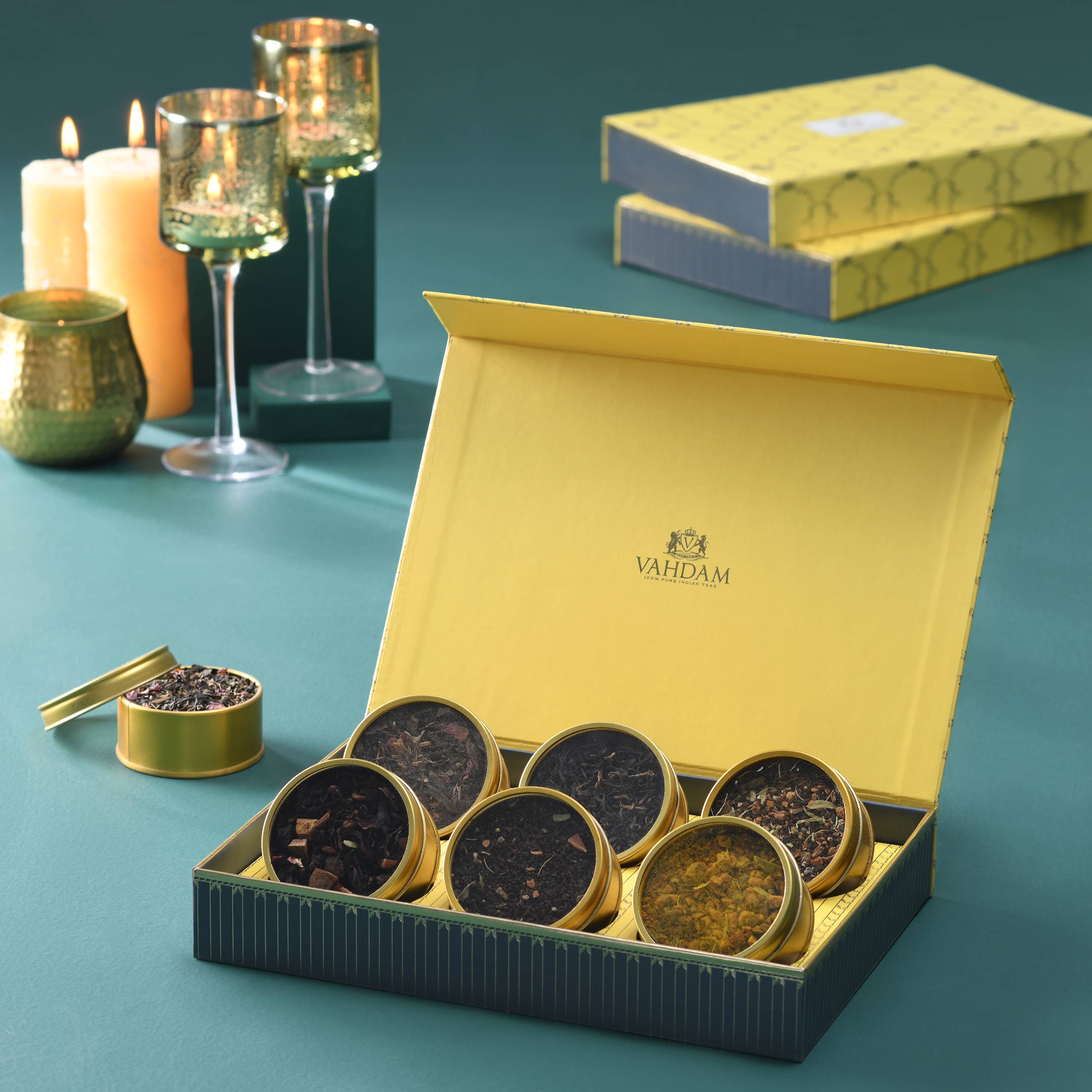 Vahdam Teas - Vente Thé en vrac - Glow - Coffret cadeau de thés assortis | 6 thés en vrac1
