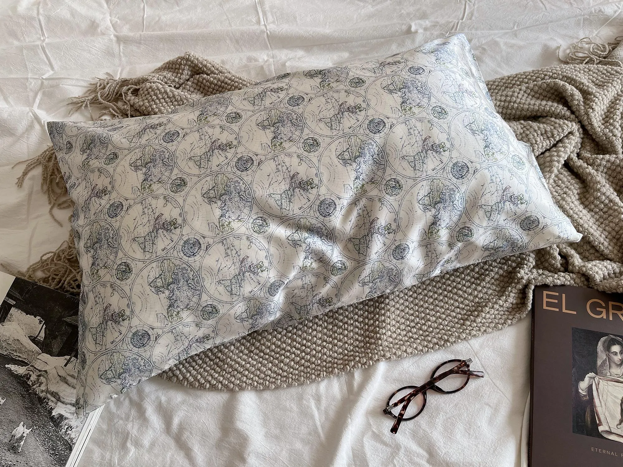 Lian Collection – wholesale Bedding pillowcase/sham – World Map Silk Pillowcase – 22 Momme Mulberry Silk 3