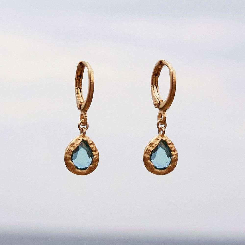 Agapée Jewelry - Wholesale Huggie earrings - Lysia Blue Earrings | Jewelry Gold Gift Waterproof3
