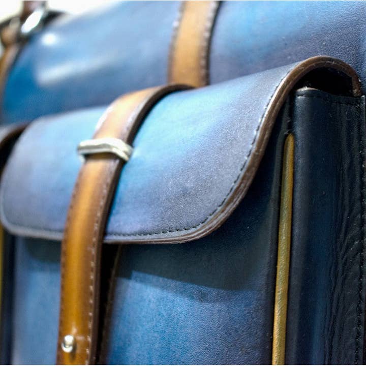 Sac de voyage Dozan pour la vente par Kaachi & Co.