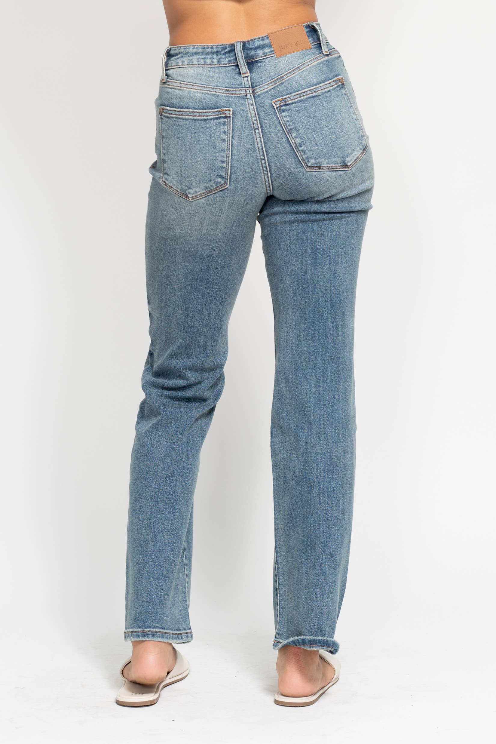 MD High Waisted Dad Straight Jean for wholesale on Faire4
