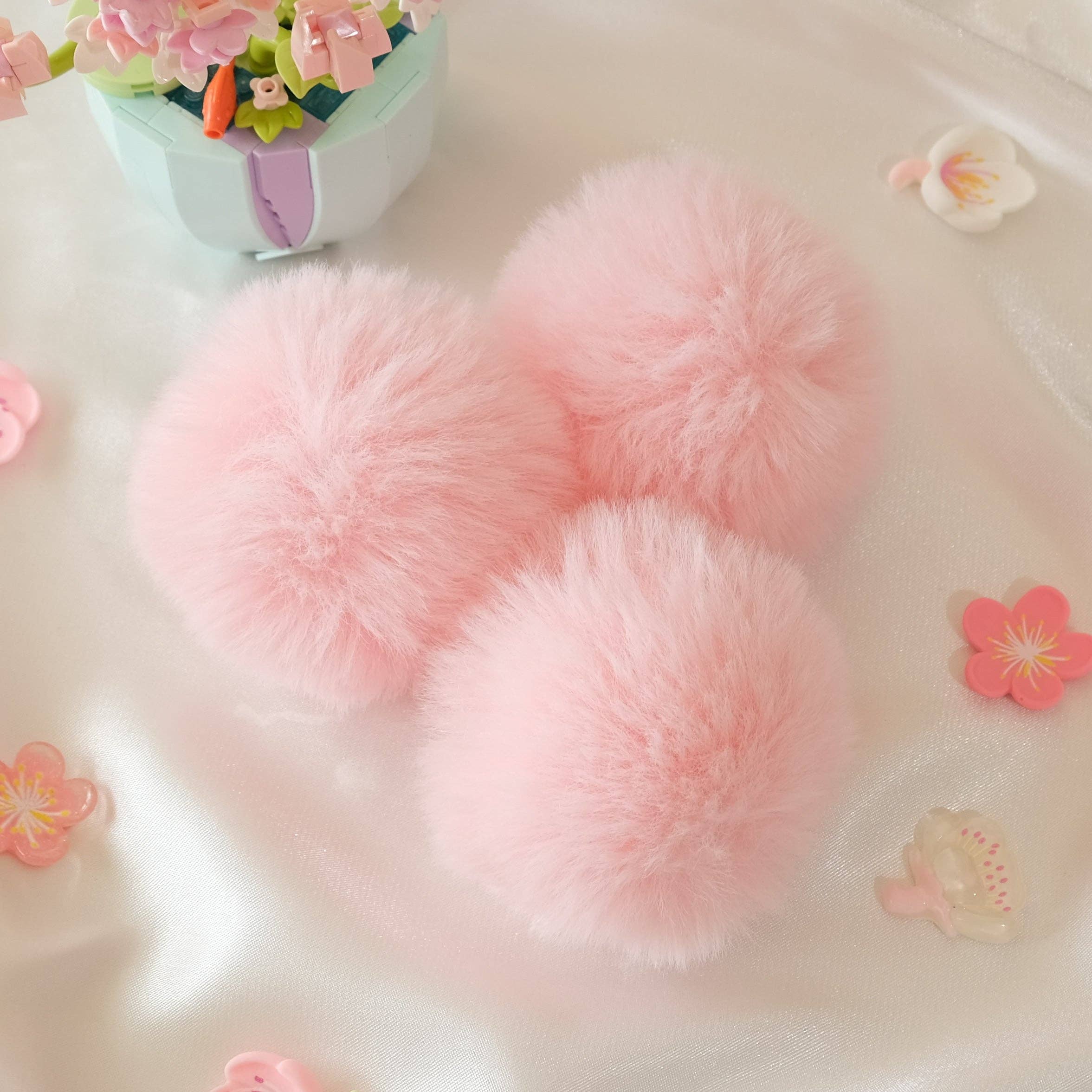 Moon Bunny - Wholesale Craft supplies - Pom pom2