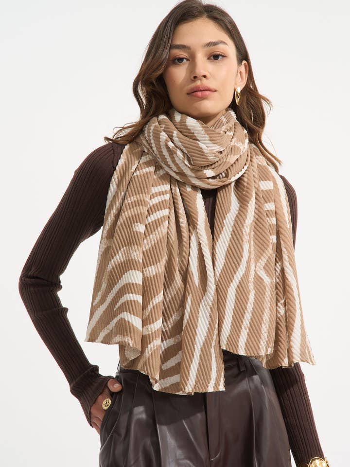 E-09398 Cachecol plissado estampado zebra – Textura & audácia por atacado de PHANIE MODE
