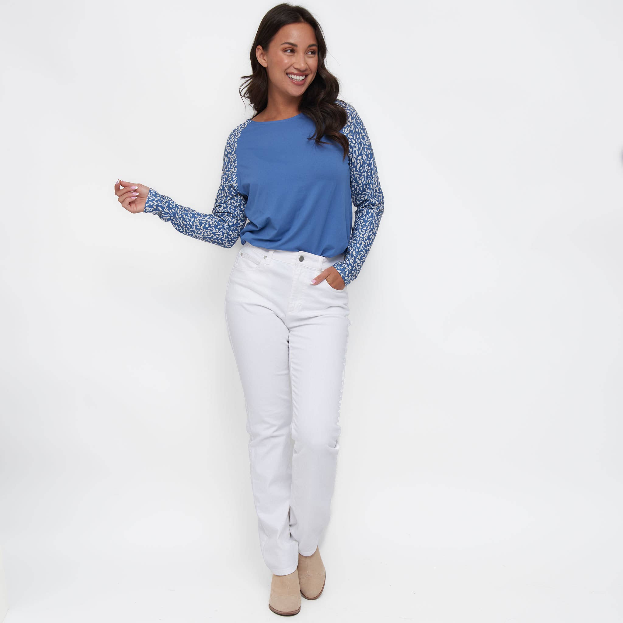 Howard's - Wholesale Tunic - Women's - Sale - Victoria Long Sleeve Raglan Top17