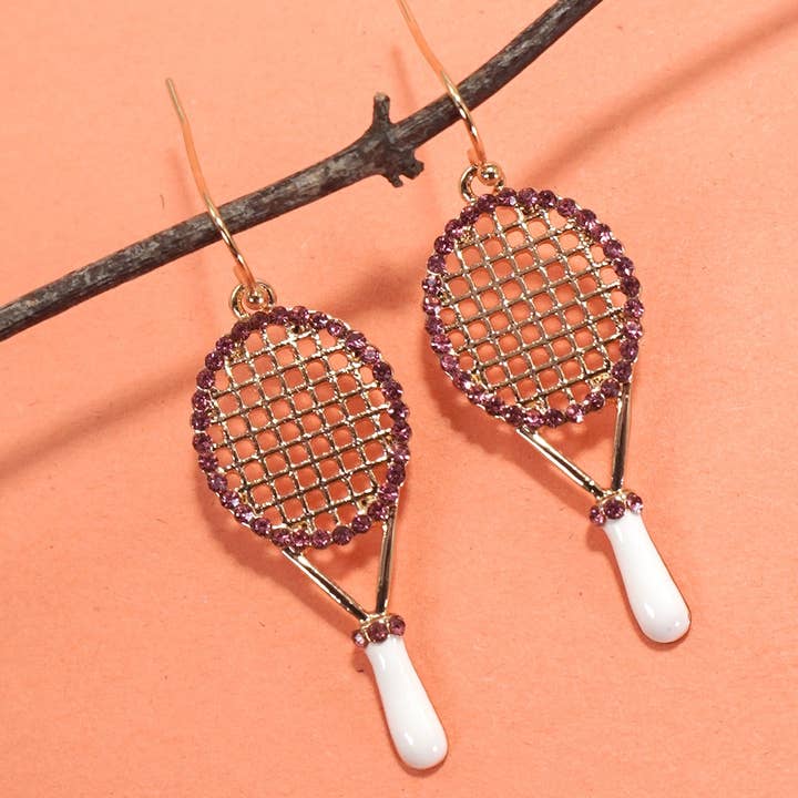 BRINCOS PENDENTES COM RAQUETE DE TÉNIS E STRASS | 31E40395 e outras tendências em Compre bastidor B2B. Devoluções gratuitas e condições de pagamento a 60 dias na Faire na Faire.