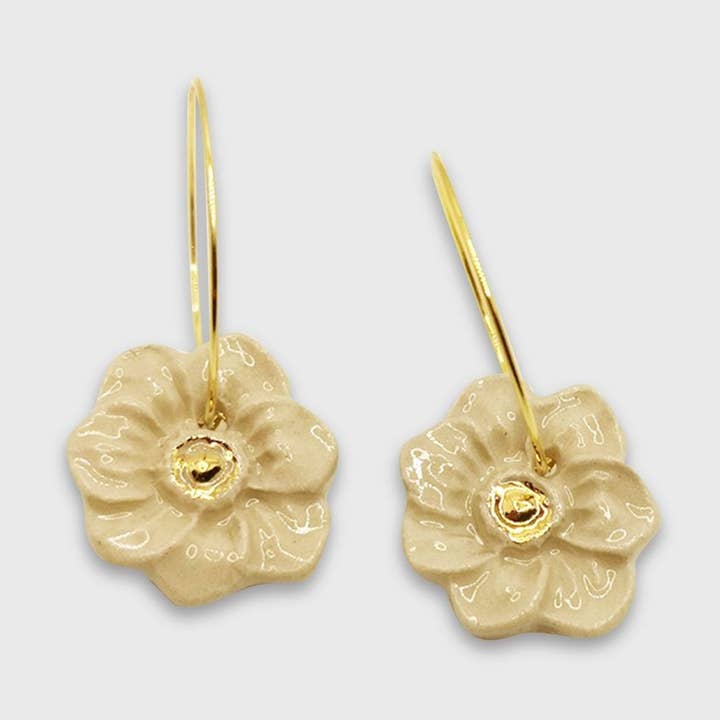 Boucles d'Oreilles fleurs blanches Anémones por atacado de Corinne Ceramique