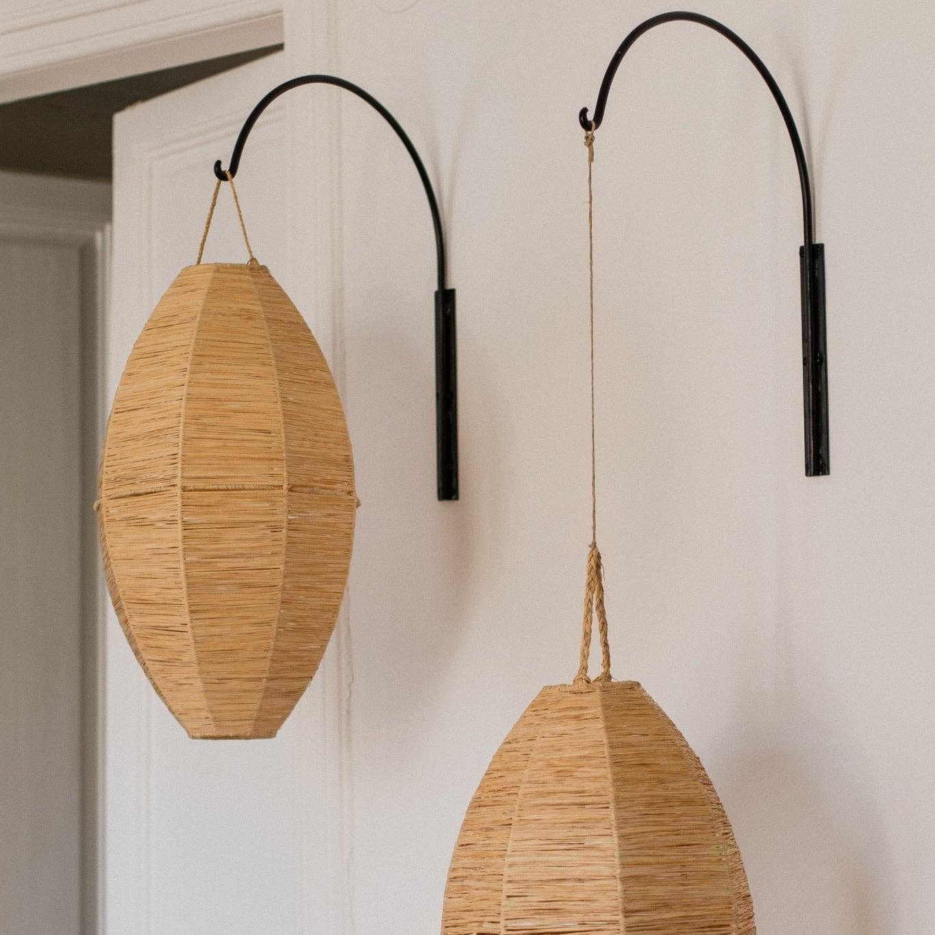 COSYDAR-DECO – wholesale Väggkrok – Dekorativ arm Teku 40 cm2