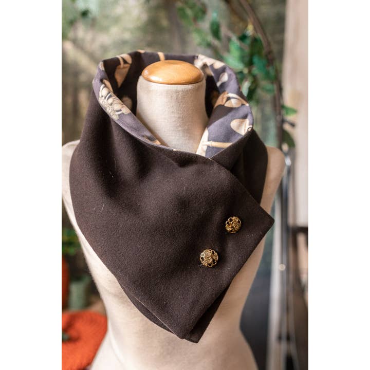 Costurero Real - Wholesale Scarf - Women's - Scarf vintage Mushrooms Vegan Wool and Buttons Cottagecore