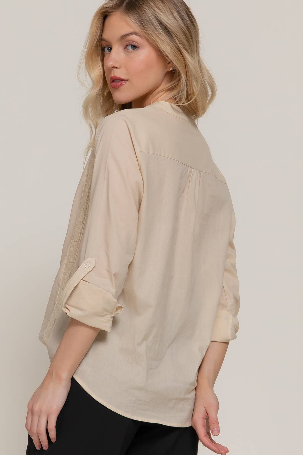 Active Basic | Active USA - Venta al por mayor Blusa - Mujer - Blusa tejida con panel de encaje y manga larga16