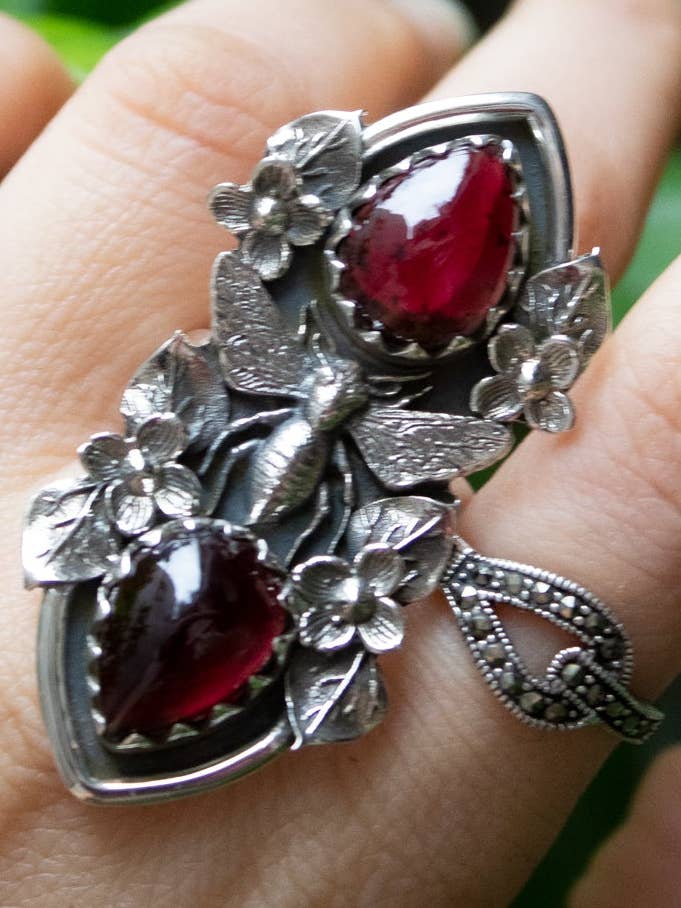 Granaatring, AR-7599 voor wholesale door Ambra Jewels