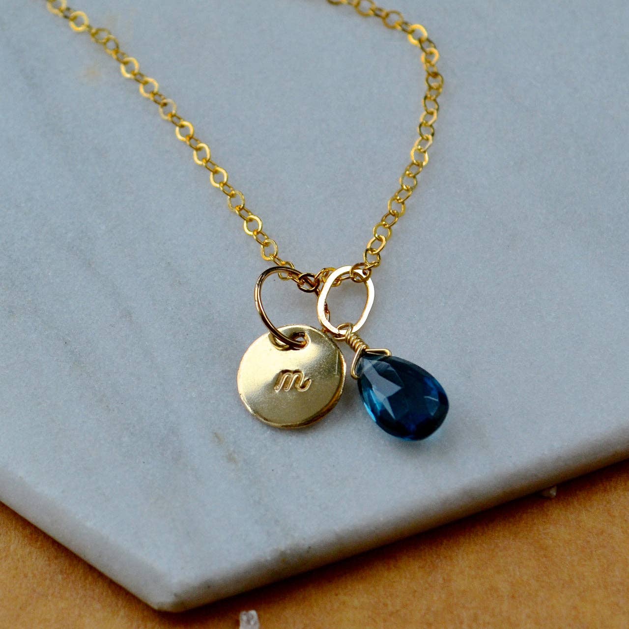 Foamy Wader - Venta al por mayor Abalorios/colgantes individuales - Set de abalorios con letra cursiva en minúscula, con letra cursiva, triple metal5