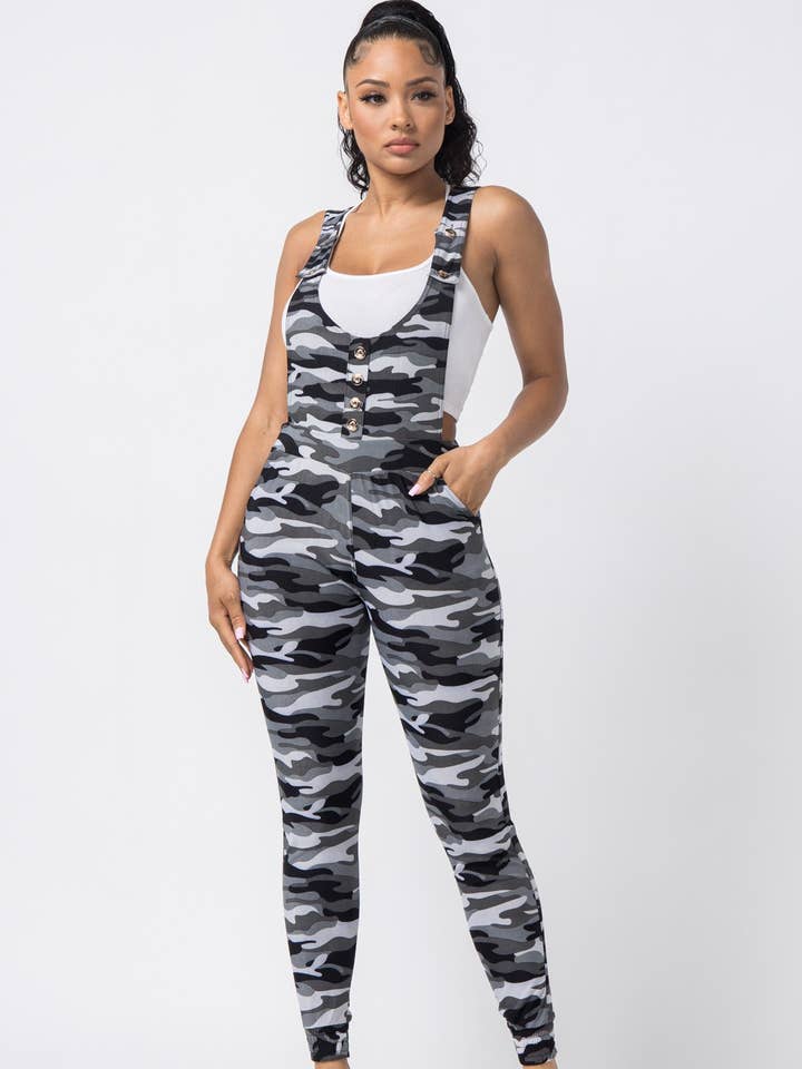 Salopette à imprimé camouflage avec détail sur le devant pour la vente par Boswell