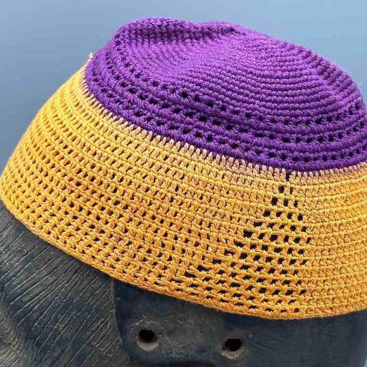 The Niger Bend - Vente Chapeau cloche – unisexe - Chapeau kufi africain bicolore 100% coton crocheté pour homme1