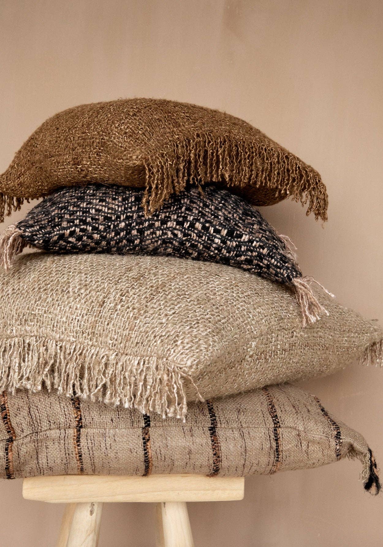 Bazar Bizar Living - Vente Housse de coussin - Housse de coussin Oh My Gee - Marron - 40 x 40 cm5