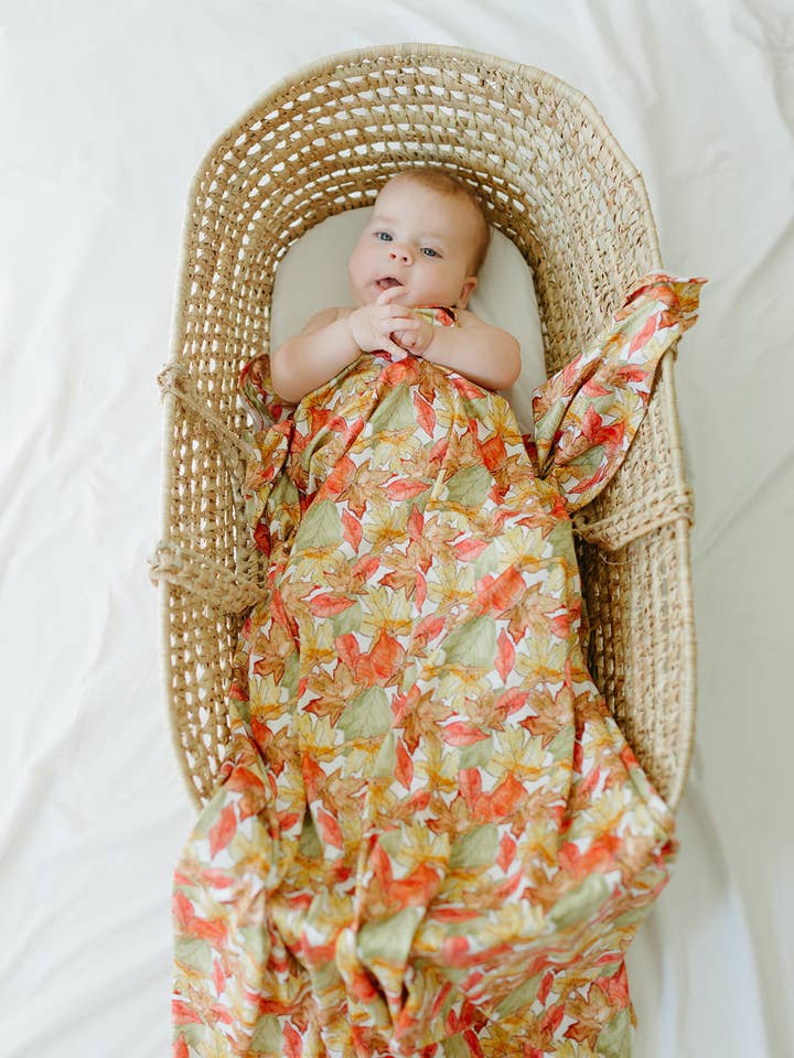 Pour voir les feuilles s'emmailloter pour la vente par Wonderfully Made Baby