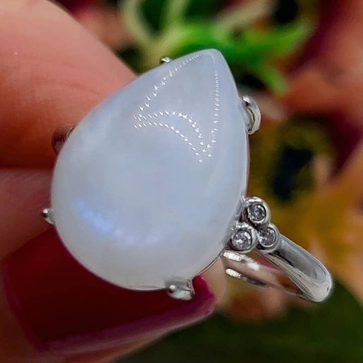 DEVA drop ~ Anello regolabile in Pietra di Luna - Pietra di Luna naturale per la vendita all'ingrosso da parte di Daemon srls