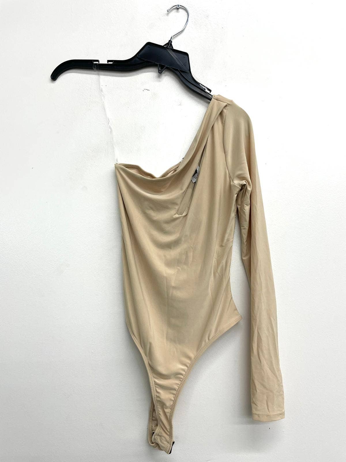 Uptown Apparel - Venta al por mayor Body - Mujer - Body con forro de tanga recortado con un solo hombro J677812