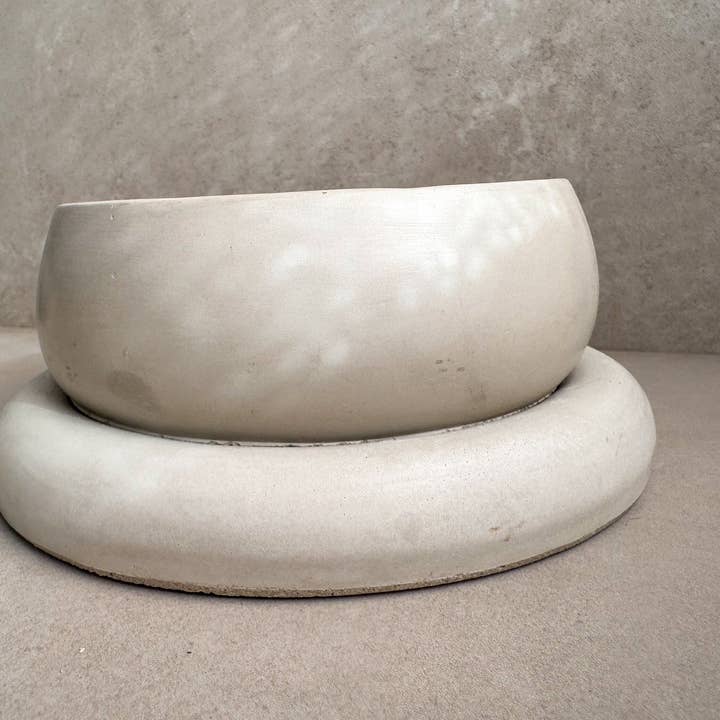 Minimal Loot Design - Wholesale Plant Pot - Concrete Planter with Saucer, Modern Low Plant Pot, Bubble Planter, Shallow Cement Pot, Minimalist Pot with Saucer, Nordic Pot, Chunky Pot