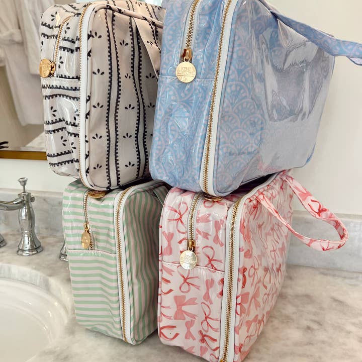 KENZKUSTOMZ - Wholesale Makeup/Cosmetic Bag - Clear Coat Toiletry Case1