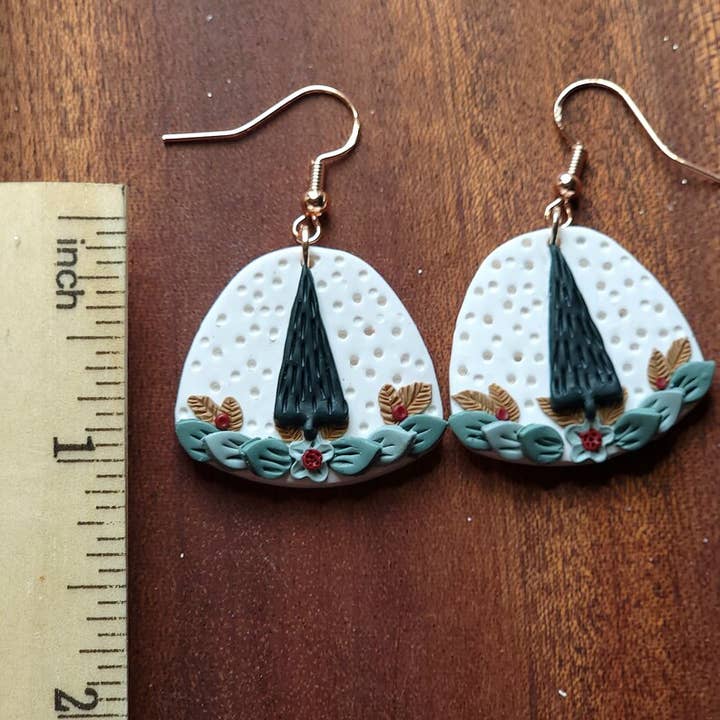 Foxy Method - Wholesale Dangle Earrings - Whimsical Holly Christmas Tree Dangle Earring2