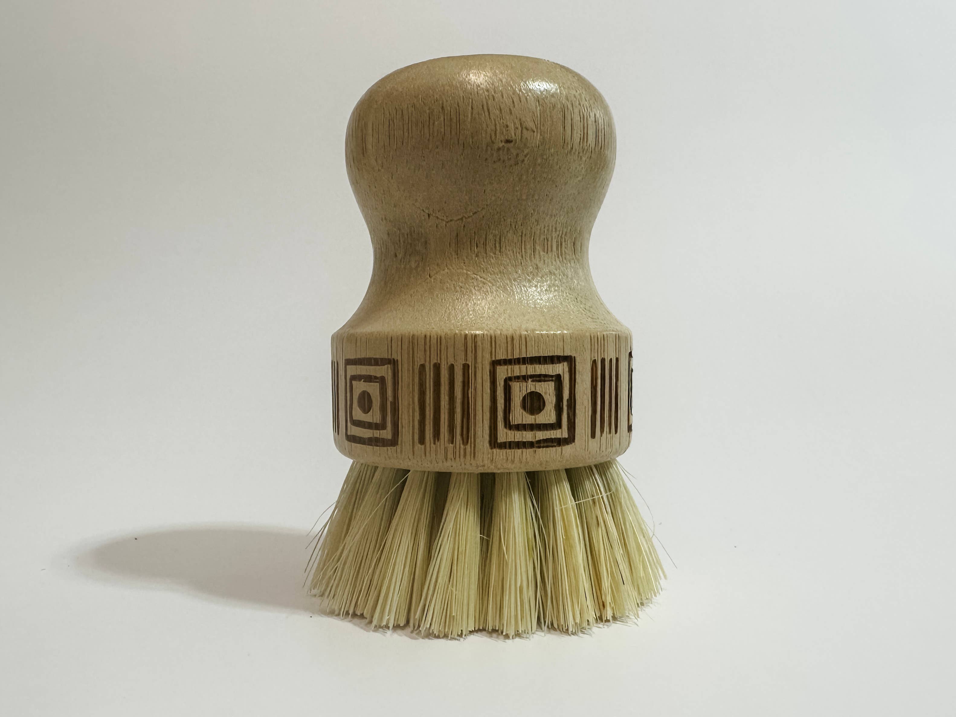 Render Goods - Vente Brosses de nettoyage - Brosse à récurer en bambou Dots and Dash2