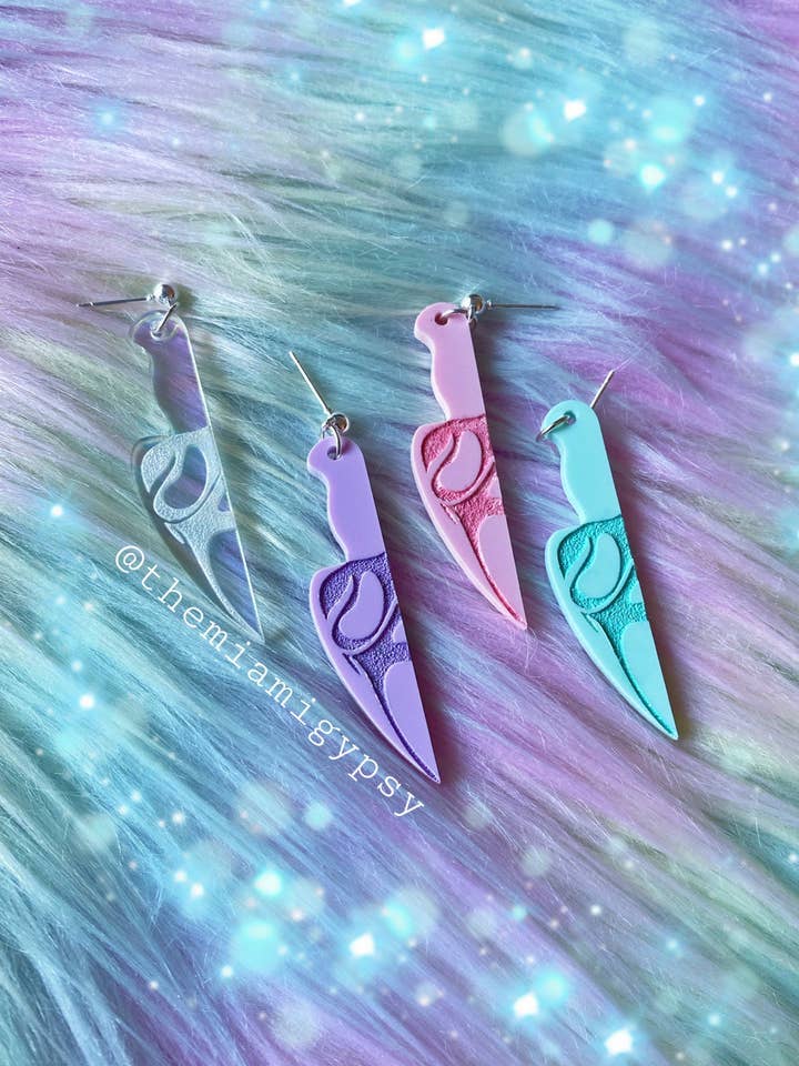 Boucles d'oreilles Kawaii Scream Movie pour la vente par Cosmic lovely
