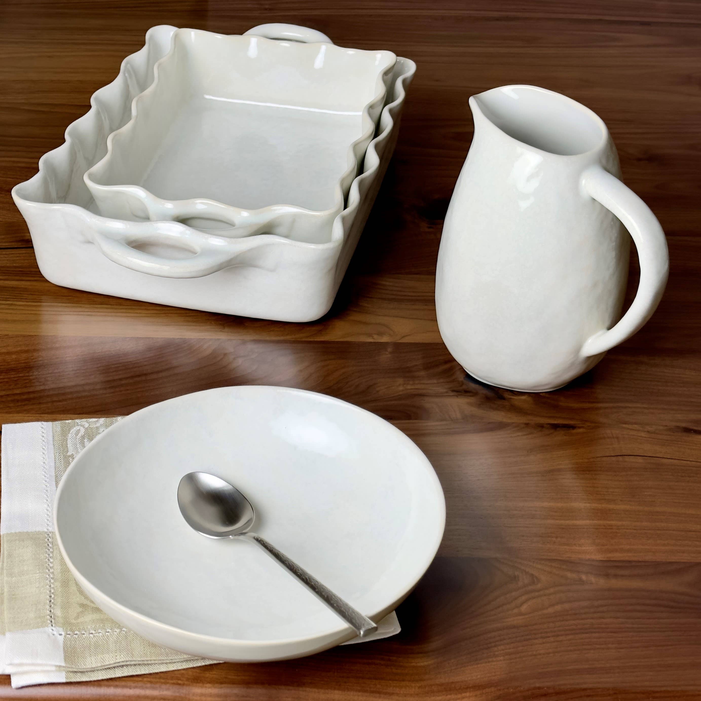 Carmel Ceramica - Wholesale Baking Dish - Cozina White Ruffled Baker1