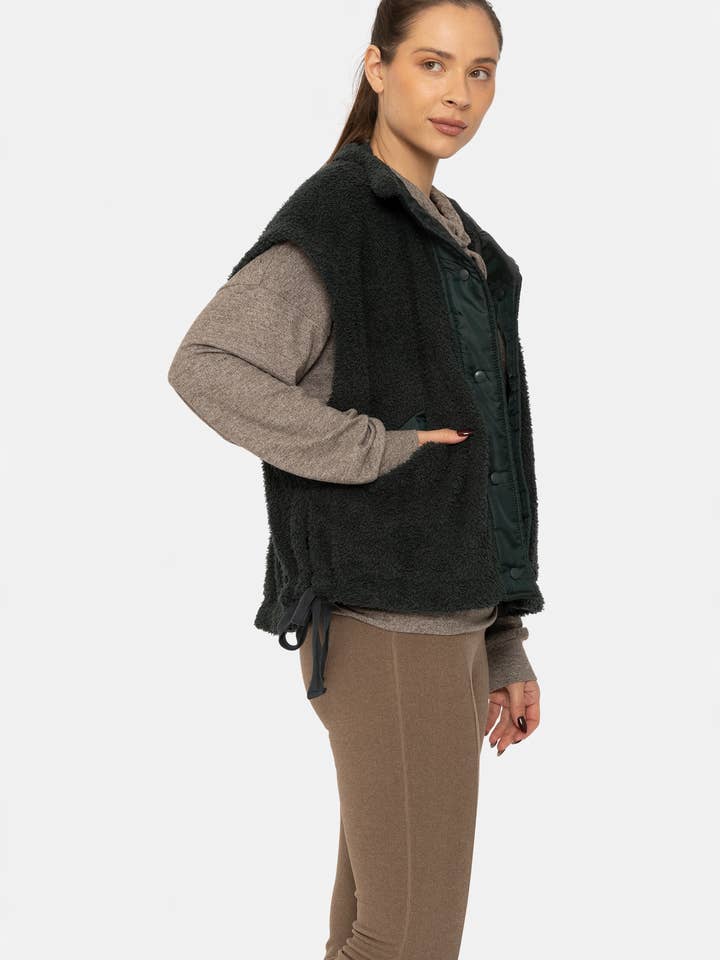 Mono B - Wholesale Outerwear Vest - Women's - Cozy Sherpa Snap Vest