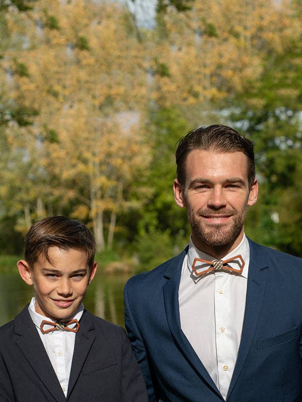 Wood&Chic - Vendita all'ingrosso Fermacravatta - Uomo - Papillon in legno Father & Son - Holly1