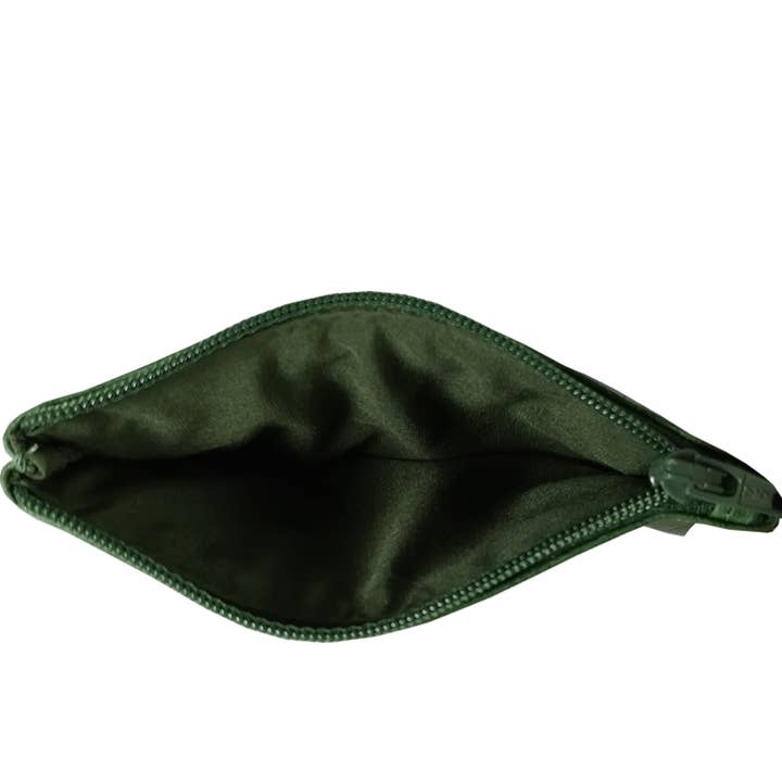 Assots London – wholesale Coin purse – Women’s – 'Poppy' Tree Top Green Full Grain Leather Zip Top Coin Purse5