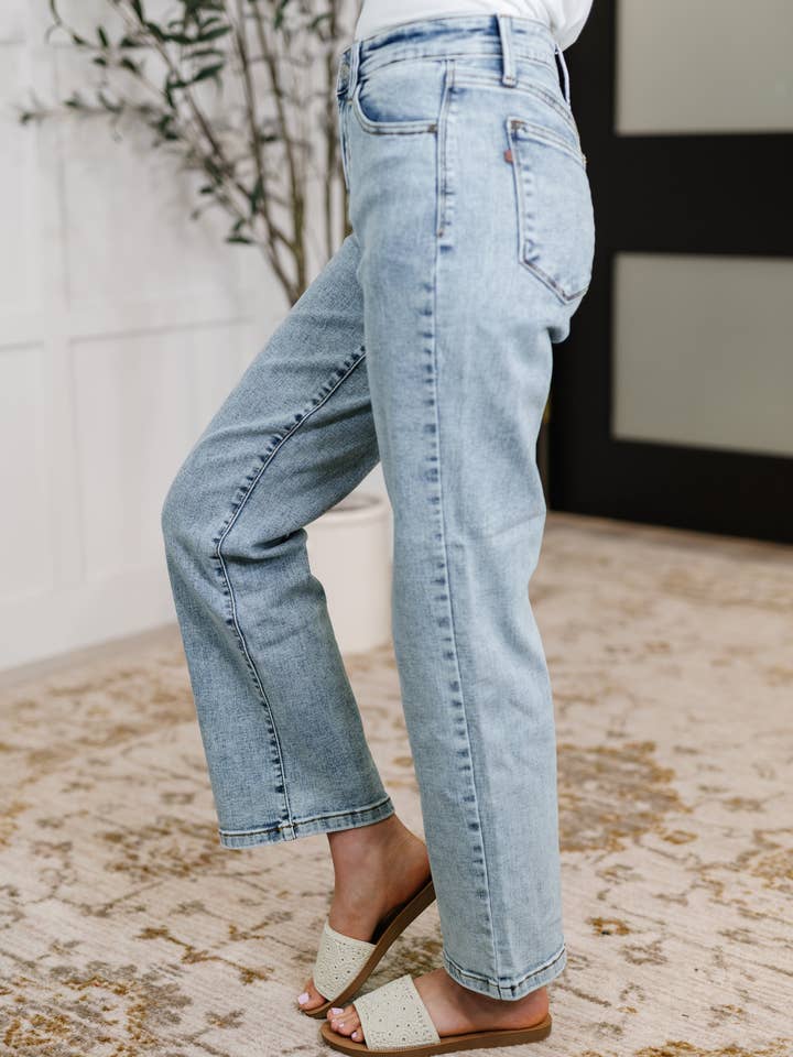Avenue Wholesale - Wholesale Jeans - Women's - Judy Blue High Rise Stone Wash Straight Fit Jeans1