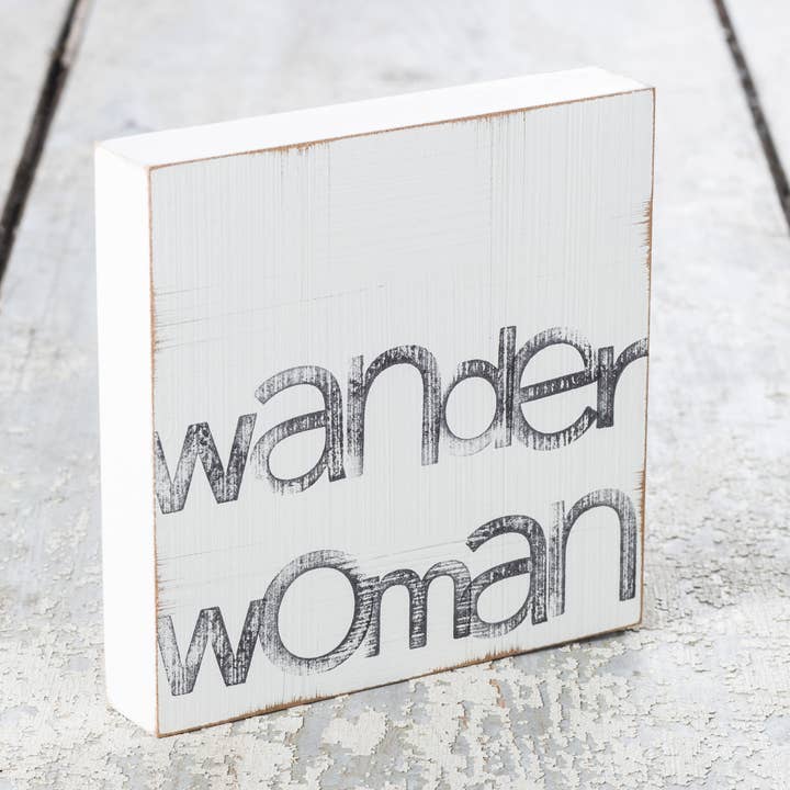 15x15cm Textplatte Wandbild "wanderwoman" für den Großhandel von IOPLA