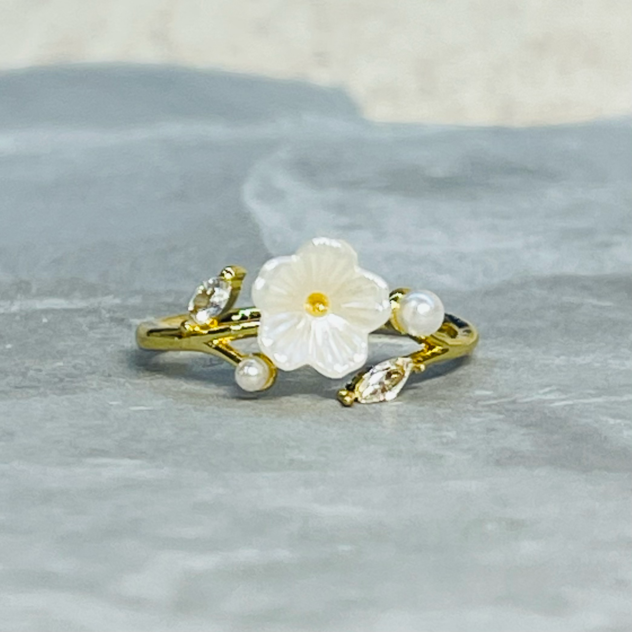 Loli - Wholesale Multi-Stone Ring - Minimal Daisy Adjustable Ring with Small Sparkling Stones6