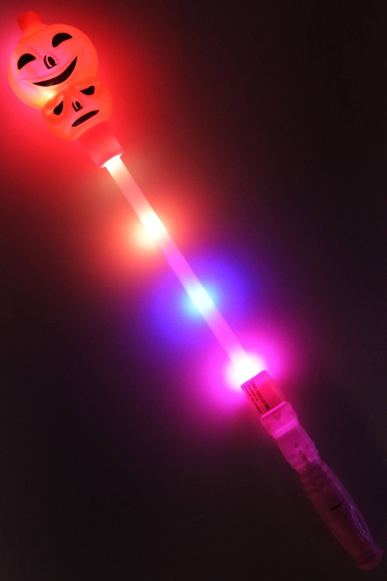 ASSORTI Bâton lumineux tête de citrouille crâne d'Halloween en vente sur Faire6