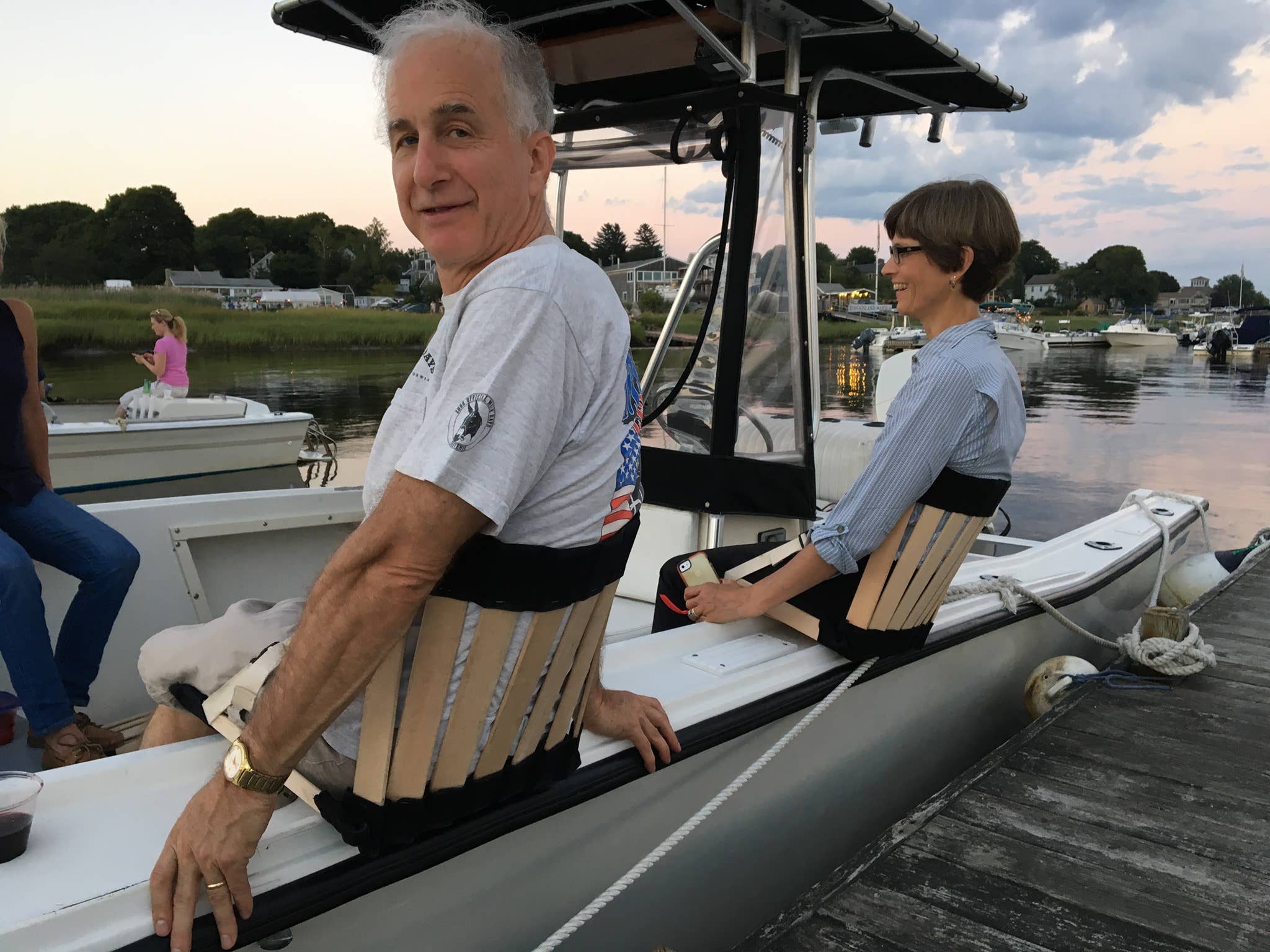 HowdaDesignz - Wholesale Folding Chair - 6-Pack Portable Seats for Adults - HowdaSEAT7