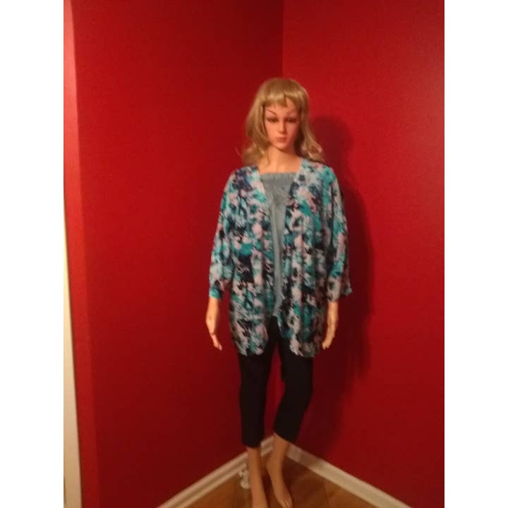 Kimono for wholesale by Jones & Ivy Collections, Inc.