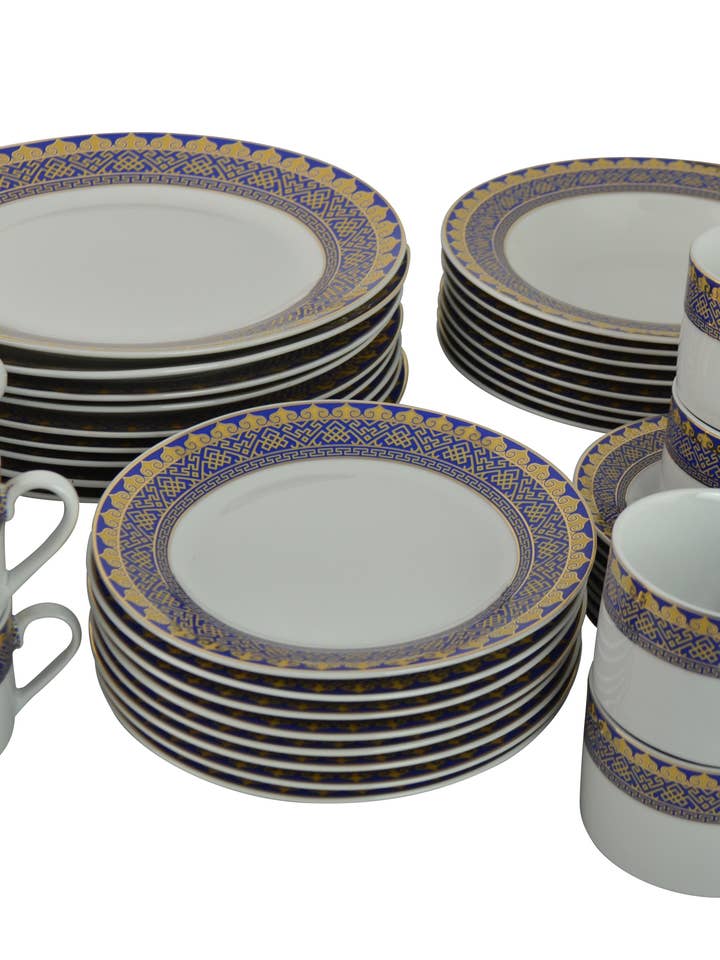 40-PC DINNERWARE SET, GOLD & BLUE DECORATION for wholesale by Three Star IM/EX Inc.