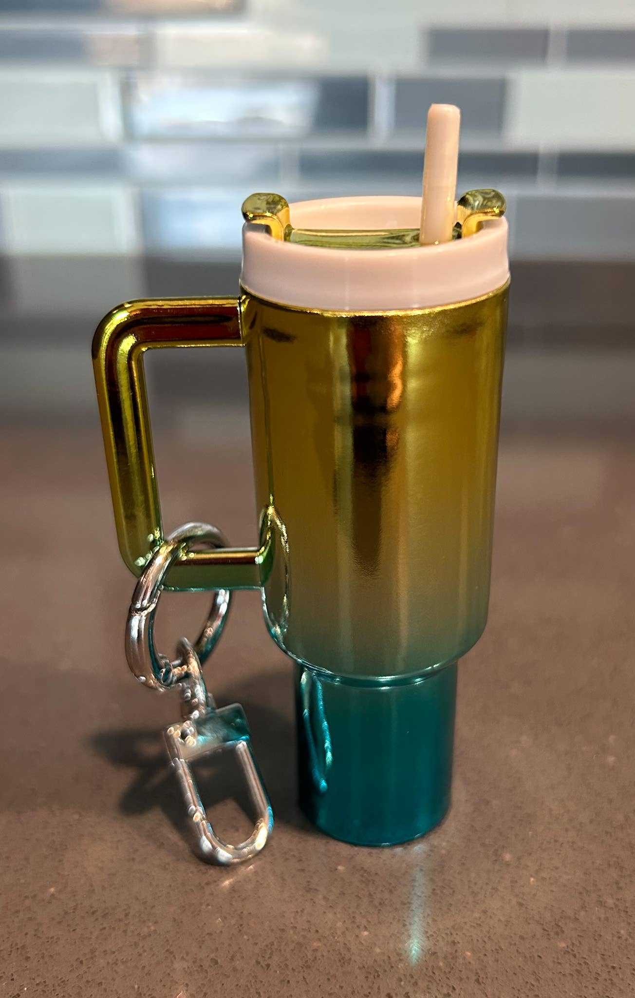 JILLIAN INK LLC - Wholesale Keychain - Women's - Chrome Ombre Plastic Tumbler Keychain with Removable Lid7