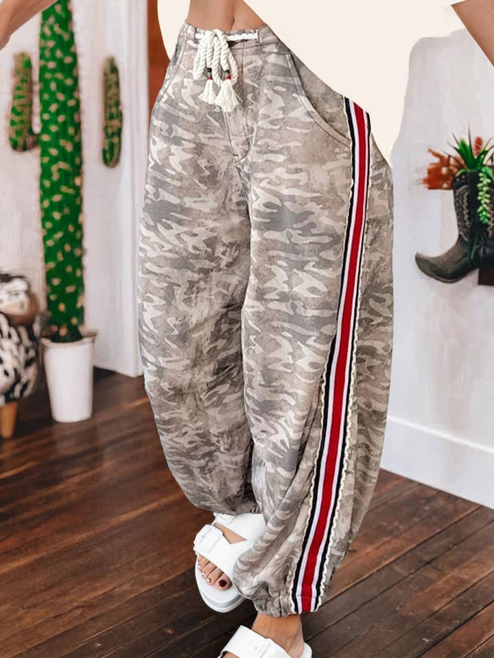 Camouflage Print Striped Side Panel Patched Drawstring Pants for wholesale by fashionworks