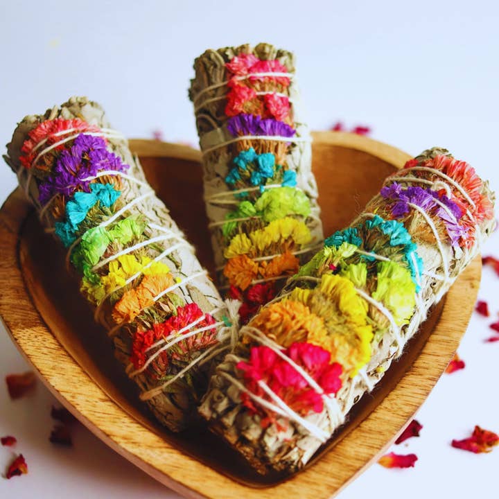 Third Eye Sage - Wholesale Sage Bundle - Rainbow Sinuata Flowers with White Sage Smudge Sticks Bundle2