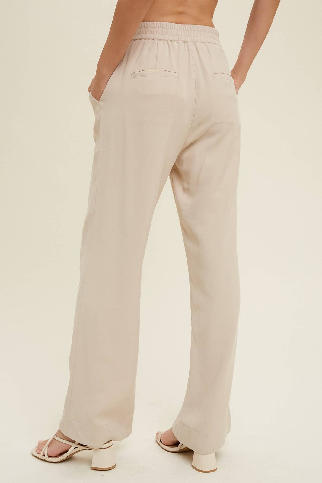 Wishlist Apparel - Wholesale Pants - Women's - BUTTON-UP DETAIL PANTS WITH POCKETS / WL22-73247