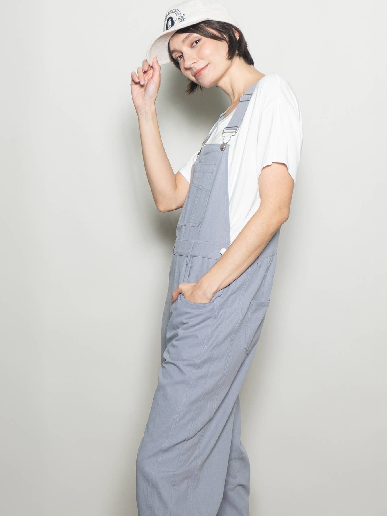 Elloh Collection - Wholesale Overalls - Women's - Relaxed Fit Barrel Leg Cotton Overall w Adjustable Straps2
