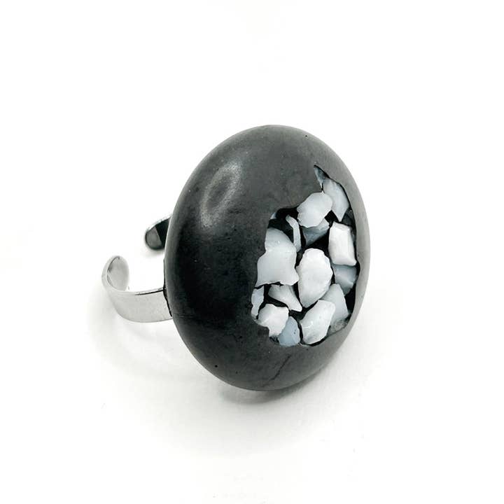 Icy Mouse Paris - Wholesale Cocktail/Statement Ring - Laetitia pebble ring4