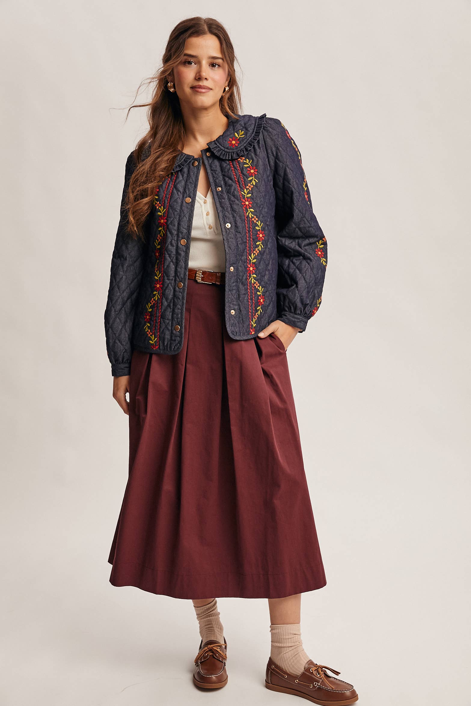 Midnat Indigo Broderet quiltet denimjakke FJ0008 for engroshandel på Faire2